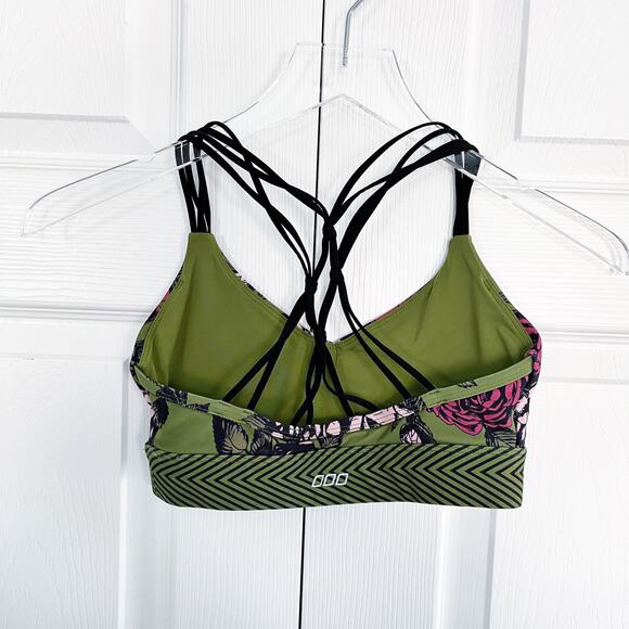 Lorna Jane Femme Power Print Sports Bra - Picture 5 of 6